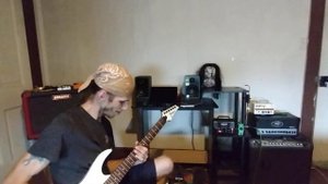 Boosting The Joyo Zombie 2 XL with a Tube screamer Mini