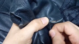 зашить дырку на куртке