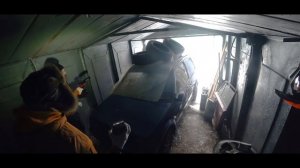 ВСКРЫЛИ старый ГАРАЖ... А ТАМ...