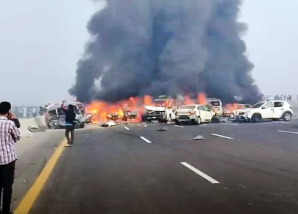 На трассе в Египте сгорели десятки машин / События на ТВЦ