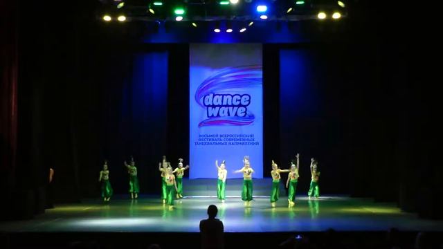 DanceWawe 2017. Танцевальное шоу. 4-6 лет Образцовая студия современной хореографии  Дефиле