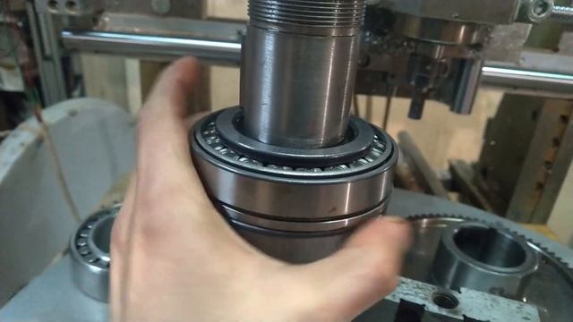 Замена подшипников шпинделя токарного станка 1П611 на роликовые (эксперимент). смотреть онлайн