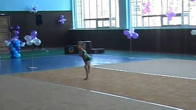 Евстигнеева Алина 2007 г.р; г. Донецк; упражнение без предмета смотреть онлайн