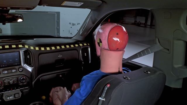 2019 Chevrolet Silverado 1500 crew cab passenger-side small overlap IIHS crash test смотреть онлайн