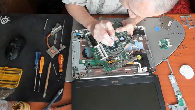 Disassembly DELL Latitude E5420 P16G P16G001 F95KWL1 смотреть онлайн
