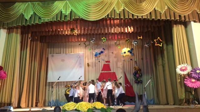 Выпускной вальс 2018 9 класс МОБУСОШ 13 смотреть онлайн