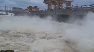 Потоп в Дубне. Плотина на Иваньковском водохранилище