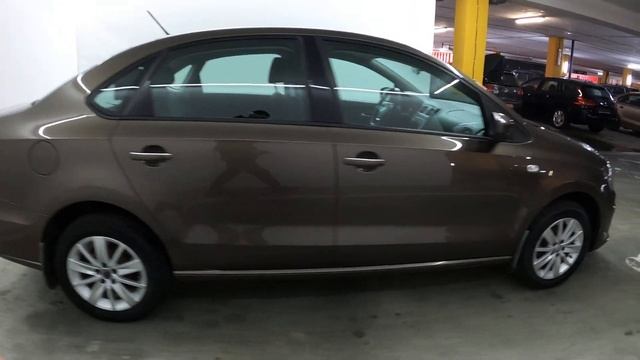 Volkswagen Polo V Рестайлинг 1.6 MT (105 л.с.) 2015 смотреть онлайн