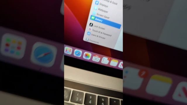 MacBook Pro 15 2018 screen flicker/lines issue & fix