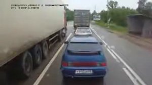 Дальнобойщики учат чурку правильно ездить!!!