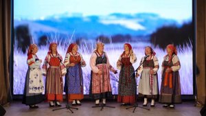 Ансамбль Жар-Птица (г.Апрелевка)_Как повадилась Паранья