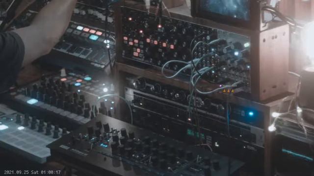 テクノで即興 | Daily Techno Jam 20210925 смотреть онлайн