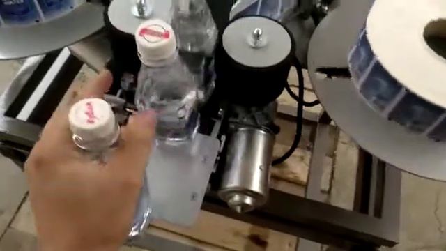 Этикетировочное оборудование. Для нанесения двух этикеток одновременно