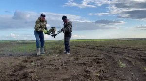 Установка анкера (якоря) для виноградной шпалеры с помощью бензобура.