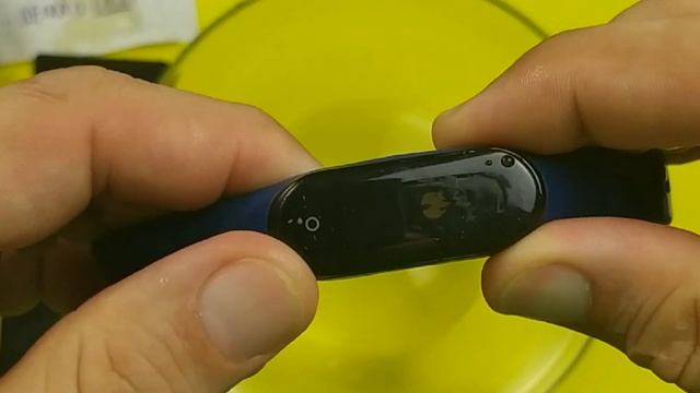 SMARTBAND M4 É A PROVA D'ÁGUA? | Teste de resistência a água da M4 SmartBand (em português) смотреть онлайн