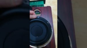 китайский сабвуфер под сиденья.