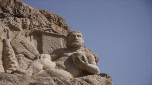 Что случилось много веков назад с самой большой мраморной статуей в мире