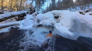 зимние купания в Калининских водопадах (и красивый лес по пути)