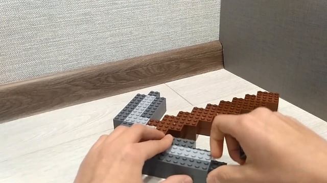 Как сделать кирку из LEGO смотреть онлайн