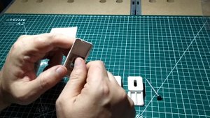 Отличный вариант крепежа для ванны к стене