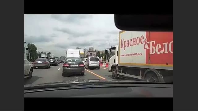 Такси Яндекс поглощает Везёт! К чему это приведёт? смотреть онлайн