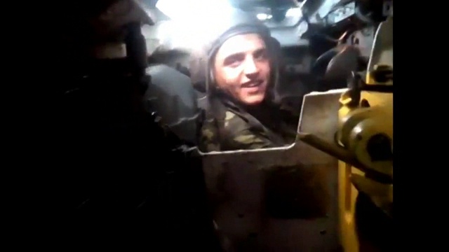 Обстрел Славянска из танка Т-64 украинской армии