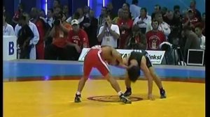 Спорт. Вольная борьба. ЧМ-2007. Базар Базаргуруев- Мавлет Батыров (Россия).