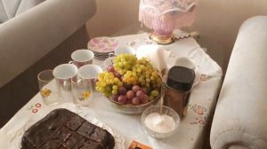 В гостях_Юбилей у сватьи _Праздничный стол