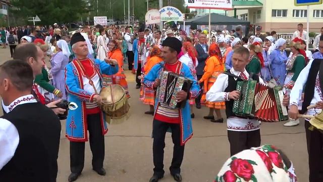Марийский танец. Радует Андрей Петряев. Видео Хайбуллина Василия
