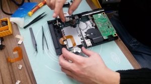 PlayStation 2 не читает диски и трещит моторчик