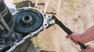 включение задней передачи на разобрвнной коробке (2115)