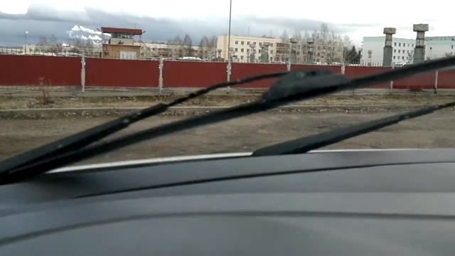 Работа стеклоомывателя с обратным клапаном на VW Polo Sedan смотреть онлайн