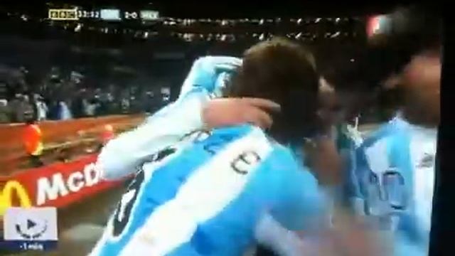 Во парень дает!!!чуть камеру не сломал))).flv смотреть онлайн