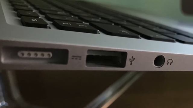 Unboxing y especificaciones Macbook Air 133 Early 2015
