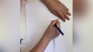 Знакомимся с Миланой. Рисуем Новогодний колокольчик