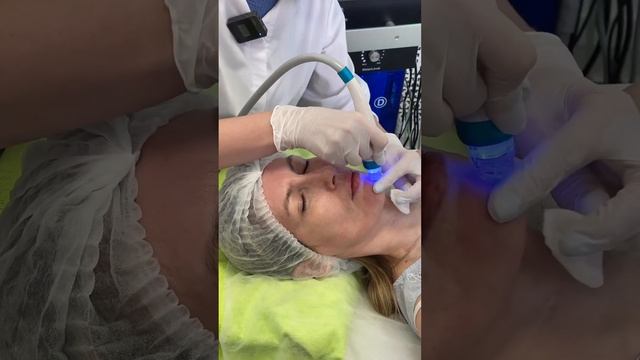 Вакуумный гидропилинг на аппарате 13 в 1 Hydro Beauty. Аппарат в наличии в Эстетик estetik-online.r смотреть онлайн