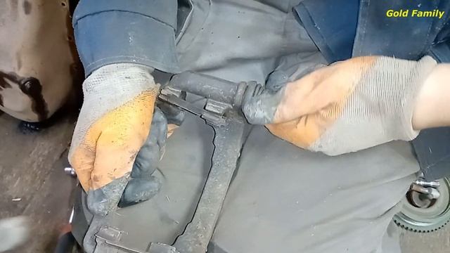 Chery Bonus A13 (Чери Бонус а13), Разбираться надо с тормозами? Взорвалась "граната"? смотреть онлайн