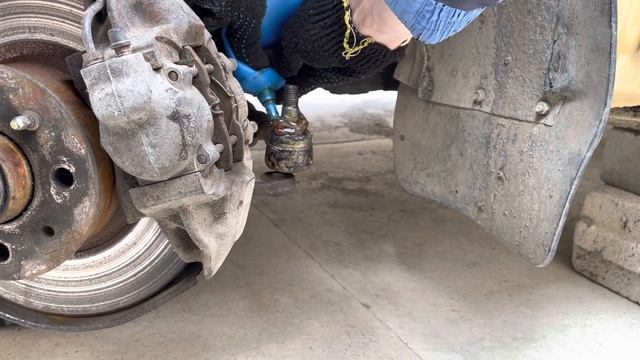 Замена пыльника рулевого наконечника ВАЗ 21013 смотреть онлайн