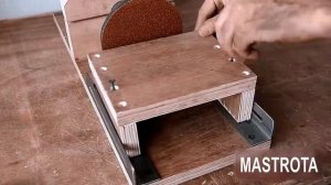 Шлифовальный станок из дрели! Минимум затрат и времени // Grinding machine from a drill!