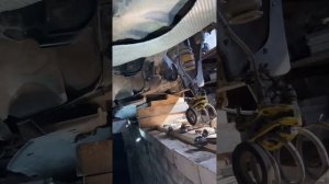 Снятие заднего подрамника Mazda 6 GH, запрессовка сайлентблоков, задняя ходовая, антикор днища.