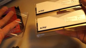 Распаковка оперативной памяти XPG Lancer RGB 32 ГБ