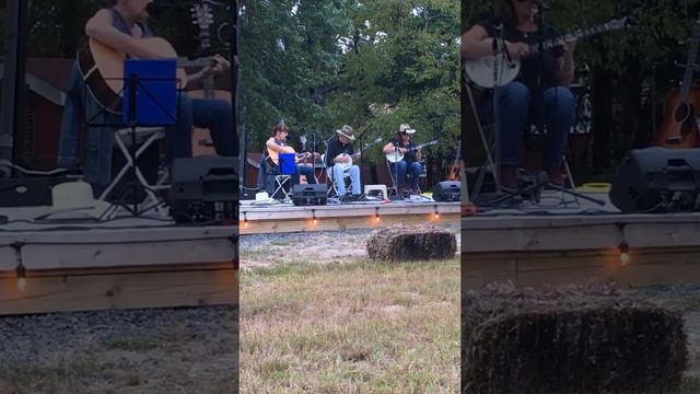 Cranberry Jam at Whitesbog 9/14/2019 featuring Joe Jones on vocals and banjo смотреть онлайн