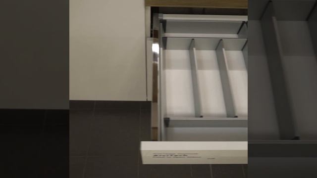 Лотки и разделители для выдвижных ящиков смотреть онлайн