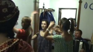 В кругу друзей с Мукими Мамадаезом