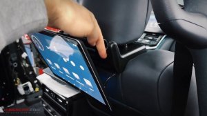 Мониторы для задних пассажиров на Toyota Land Cruiser 300