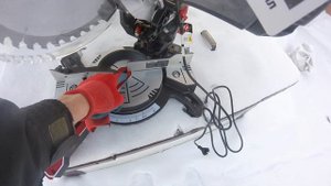 Пила торцовочная "ЗУБР" ЗПТ-255-1800 ПЛ