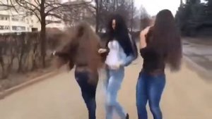 Красиво танцуют