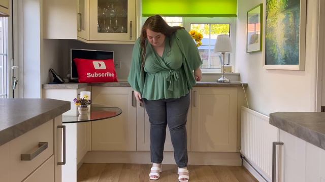 BOOHOO PLUS SIZE FULL OUTFIT TRY ON HAUL | wide fit shoes, accessories & more | 2022 смотреть онлайн