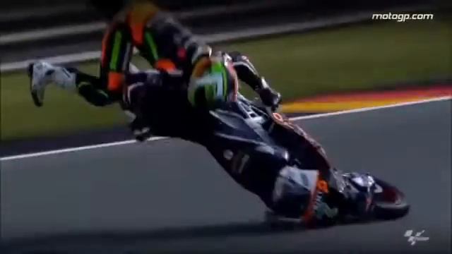 ЖЁСТКОЕ ПАДЕНИЕ С МОТОЦИКЛА! Best of moto crash. смотреть онлайн