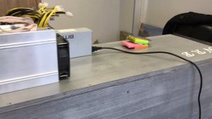 Antminer noise level measurement (83 dB). Замер уровня шума асика (83 дБ)